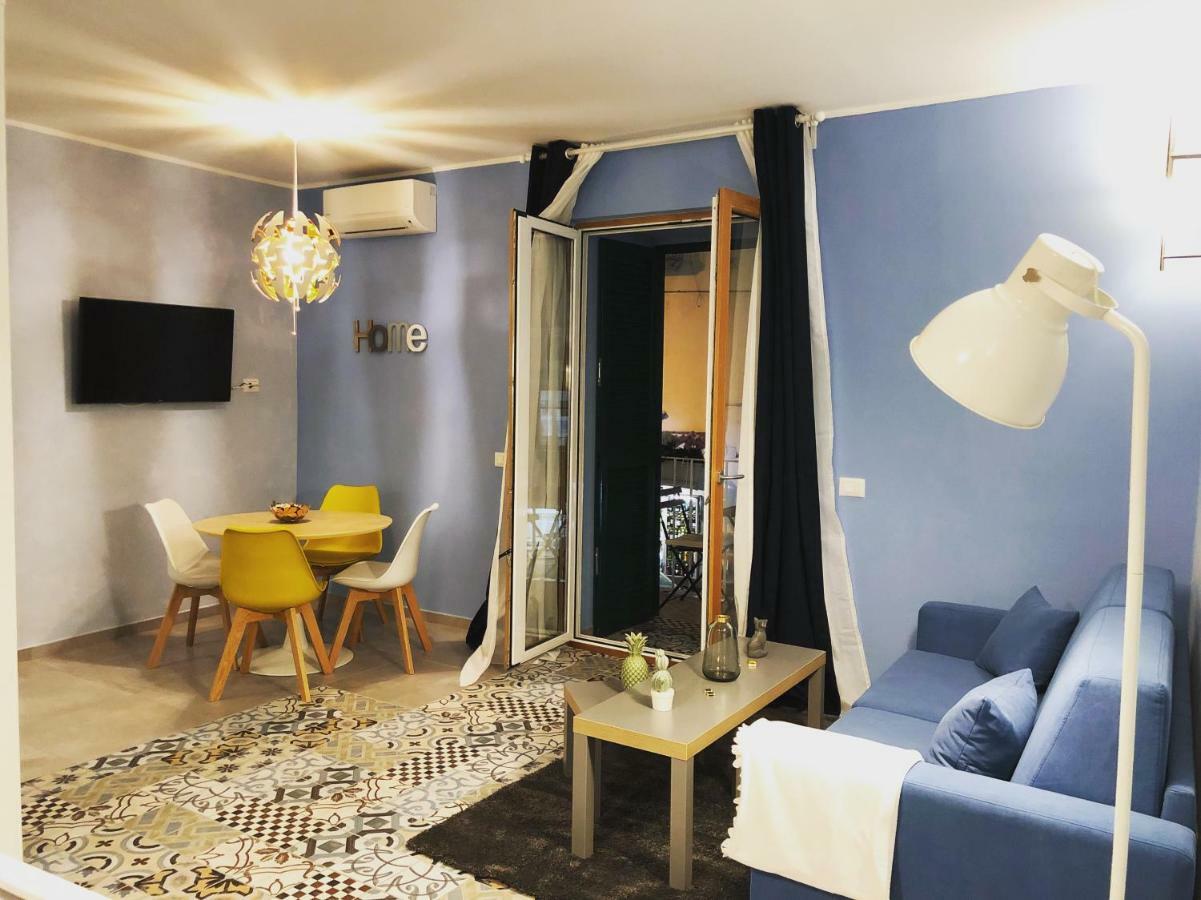 Light Blue Home Наполи Екстериор снимка